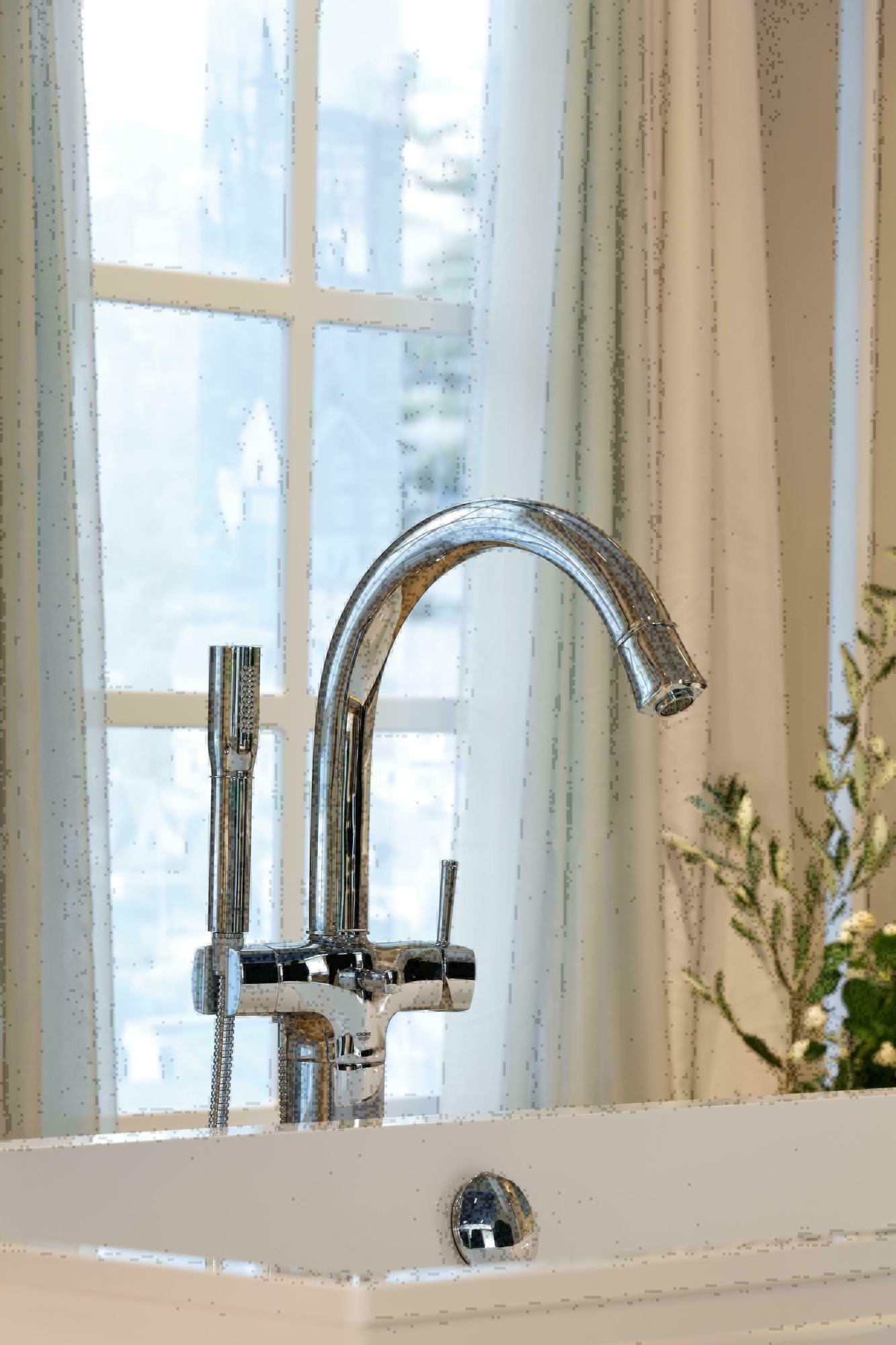 Смеситель Grohe Grandera 23318000 для ванны