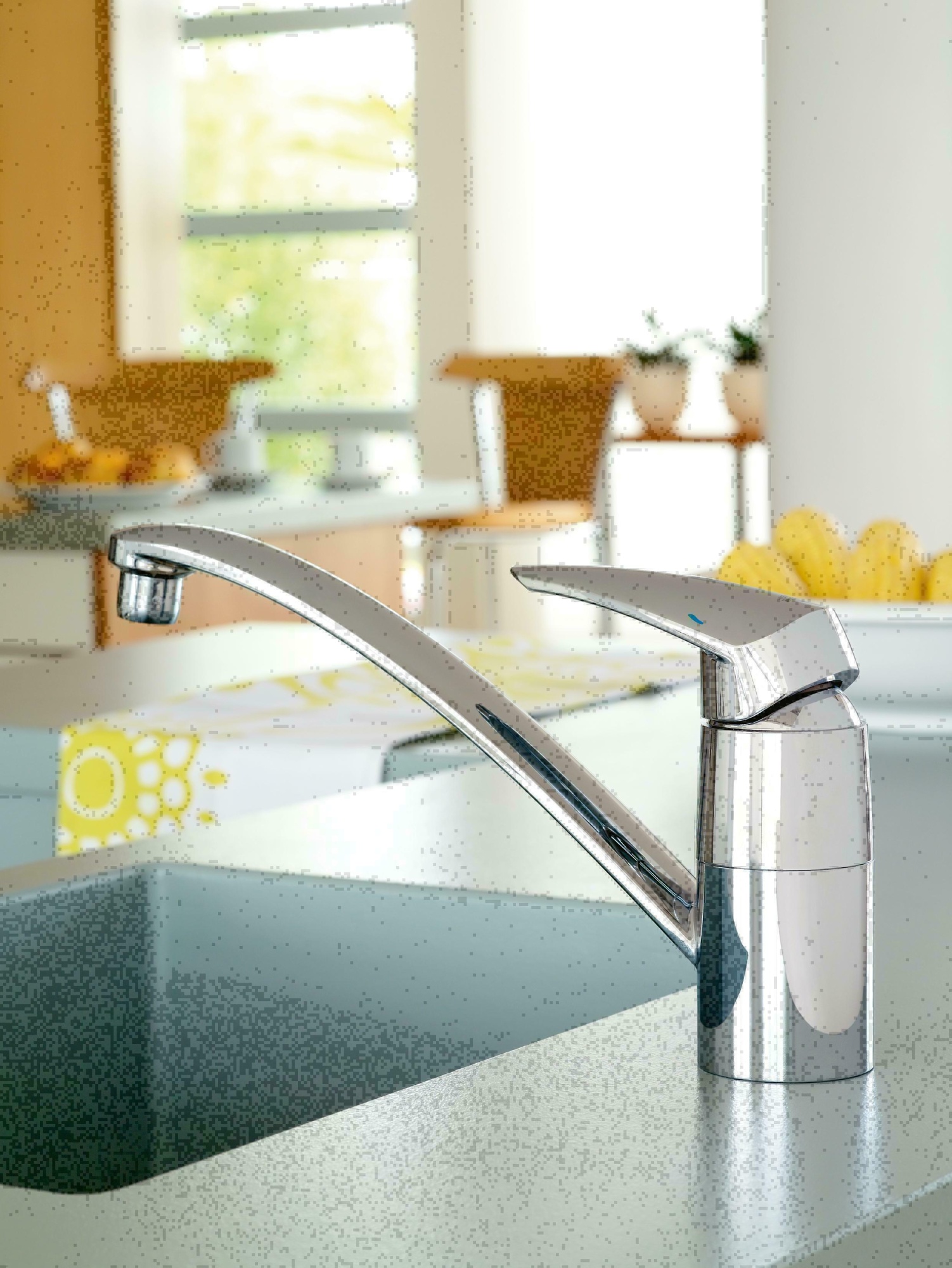 Смеситель Grohe Eurodisc 33770001 для кухни