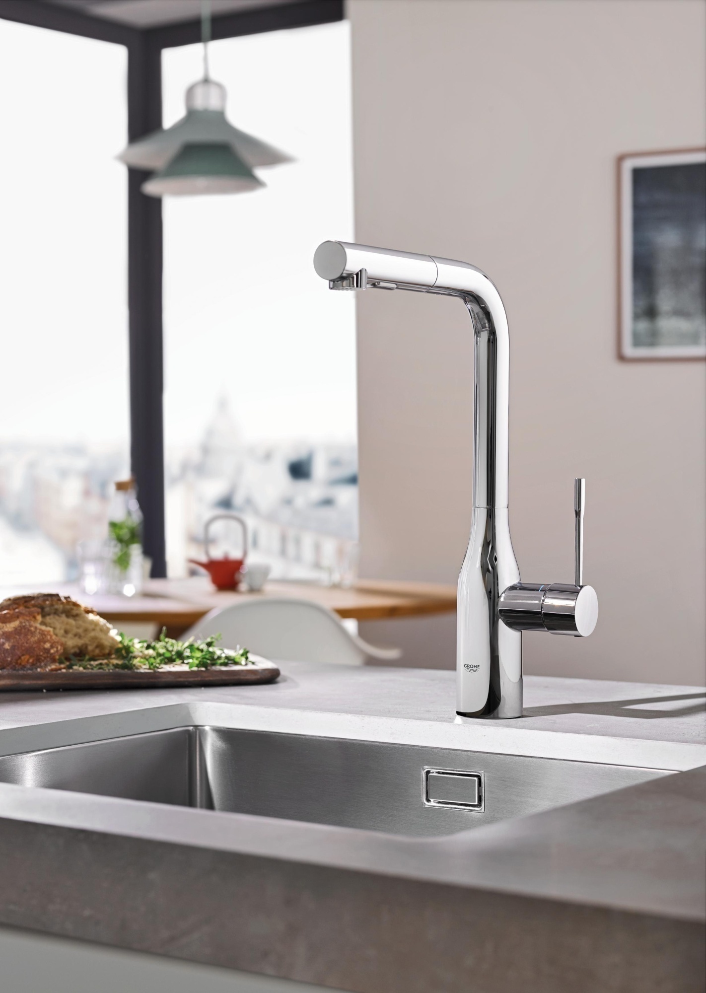 Смеситель Grohe Essence 30270000 для кухни