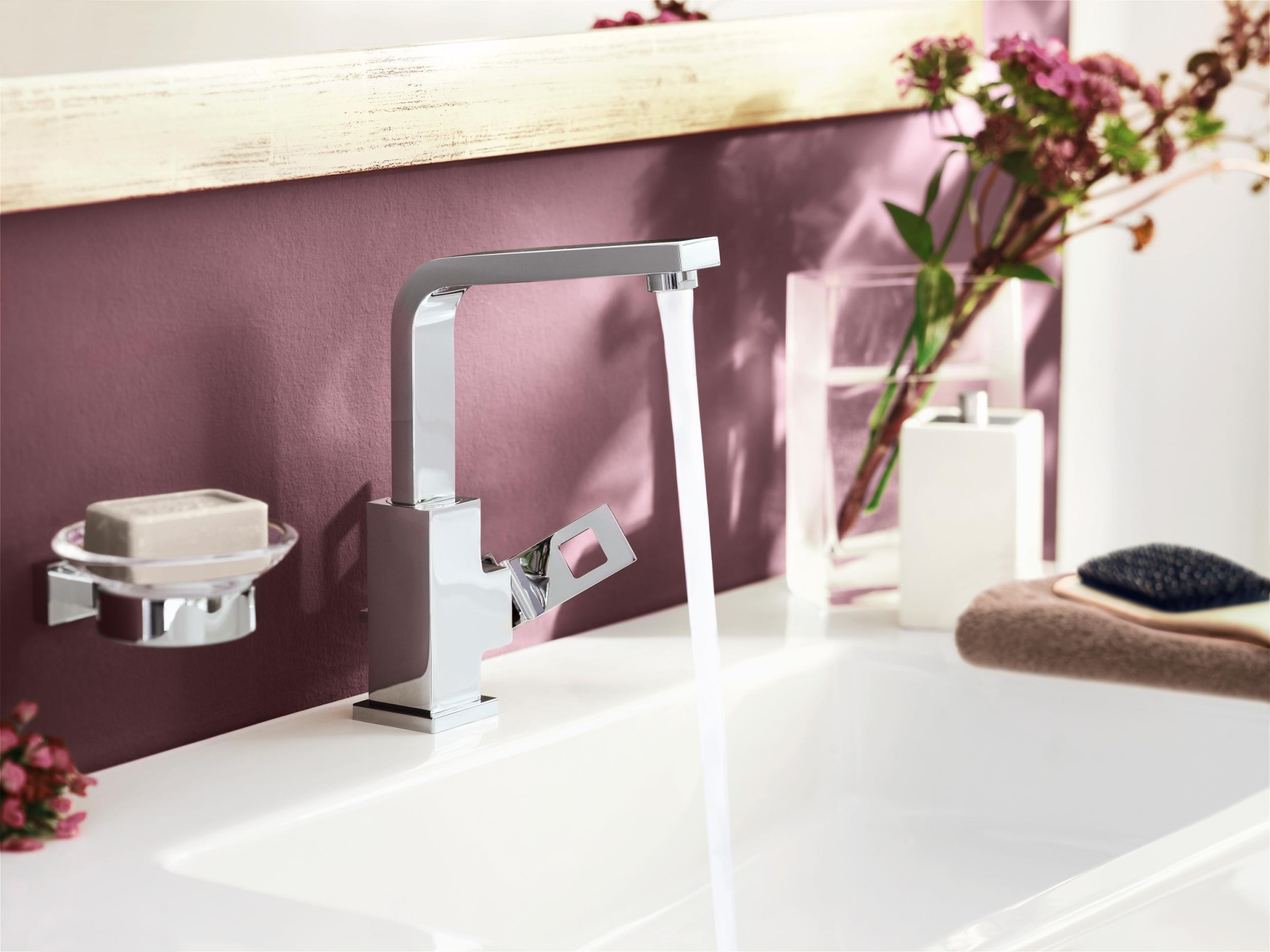 Смеситель Grohe Eurocube 23135000 для раковины