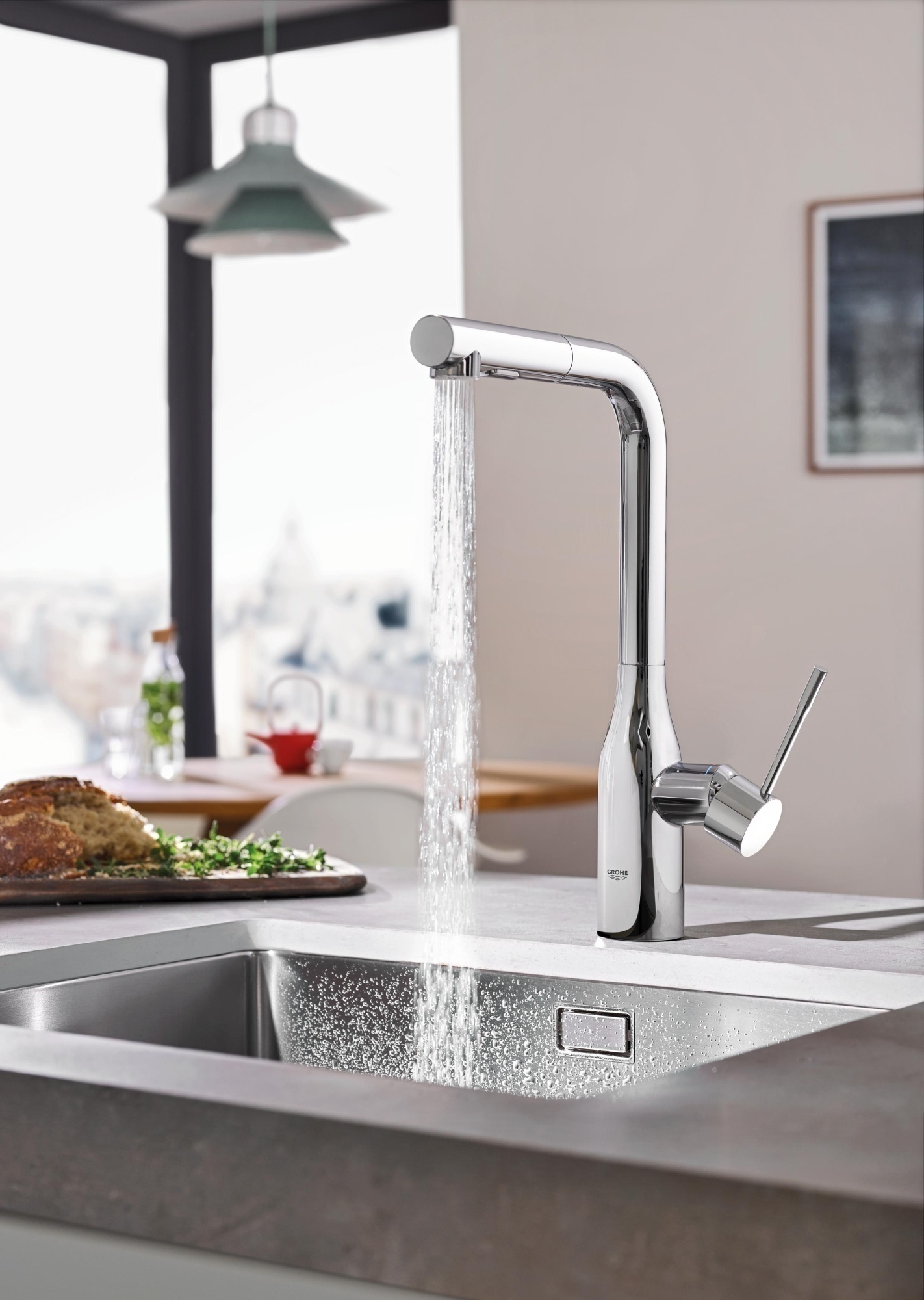 Смеситель Grohe Essence 30270000 для кухни