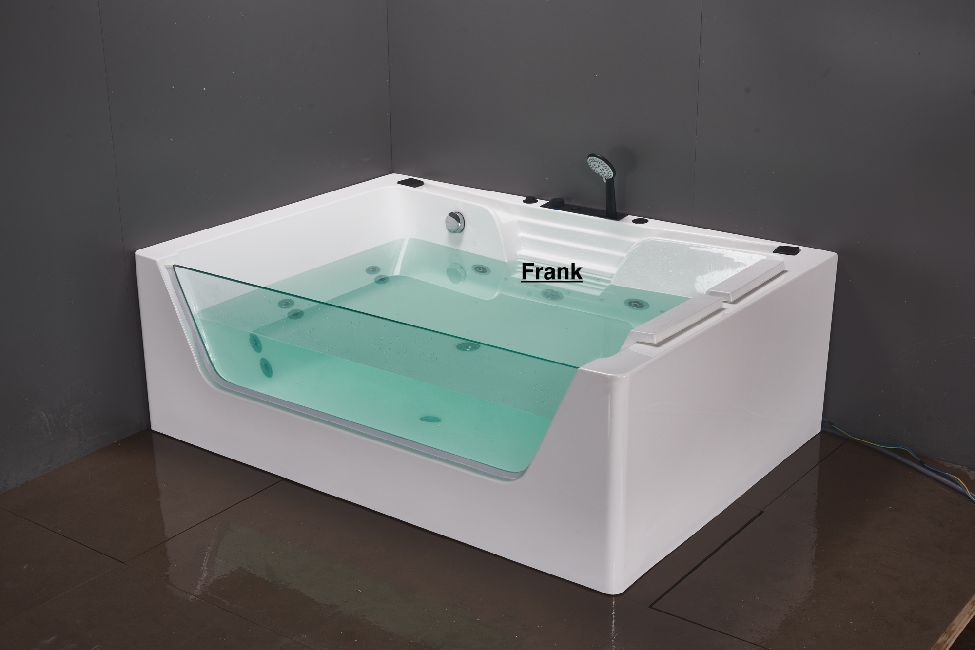 Акриловая ванна Frank F155 170x120
