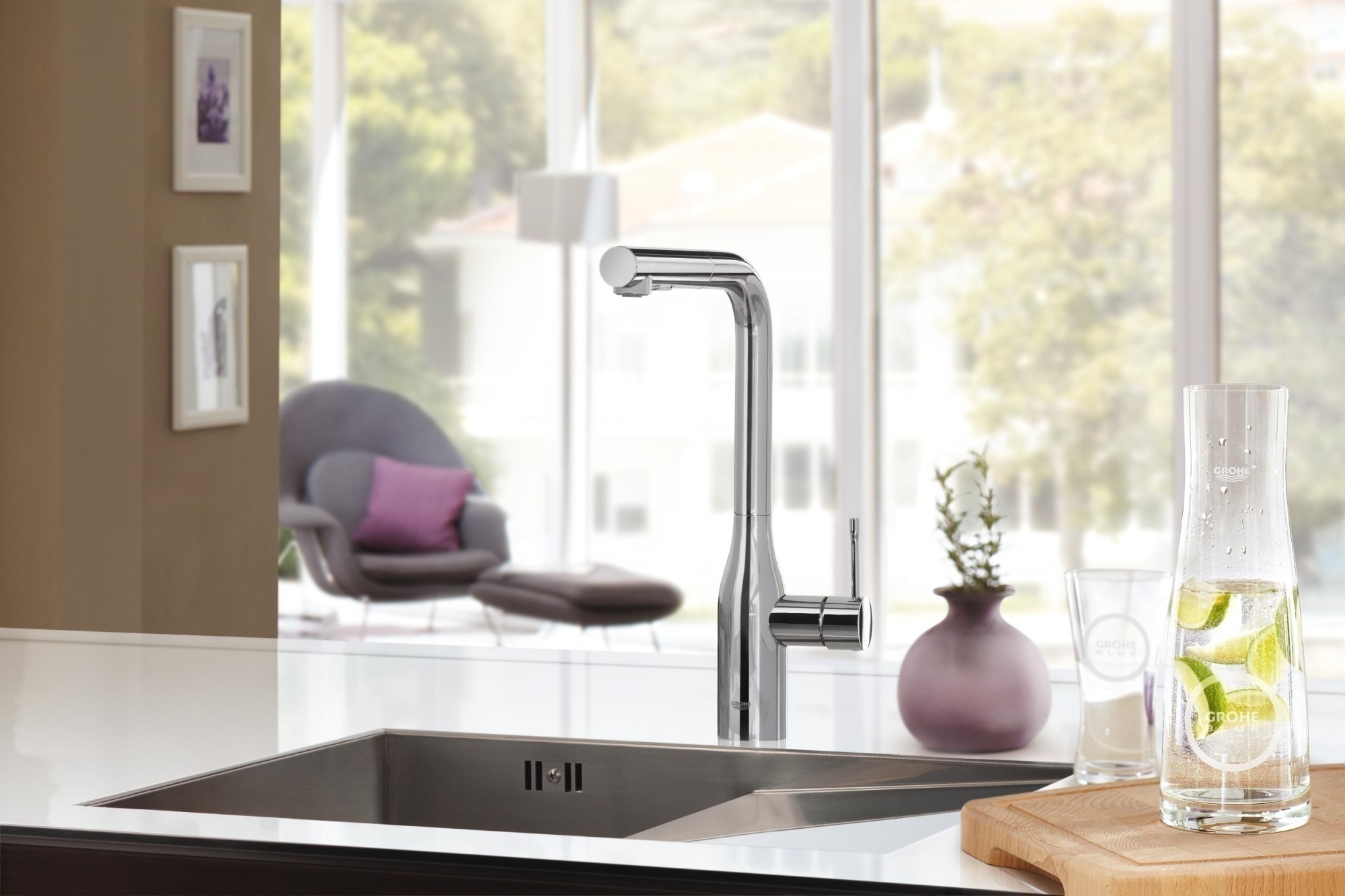 Смеситель Grohe Essence 30270000 для кухни