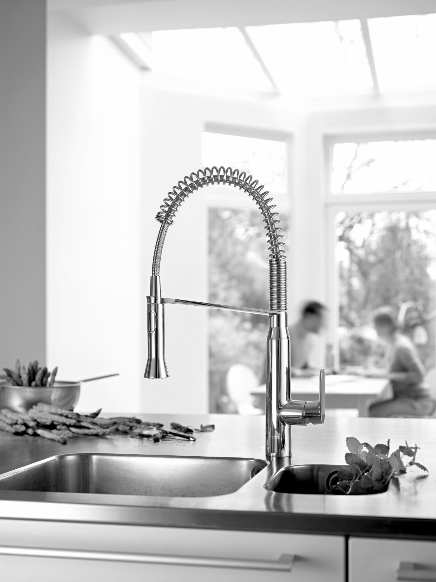 Смеситель Grohe K7 31379000 для кухни