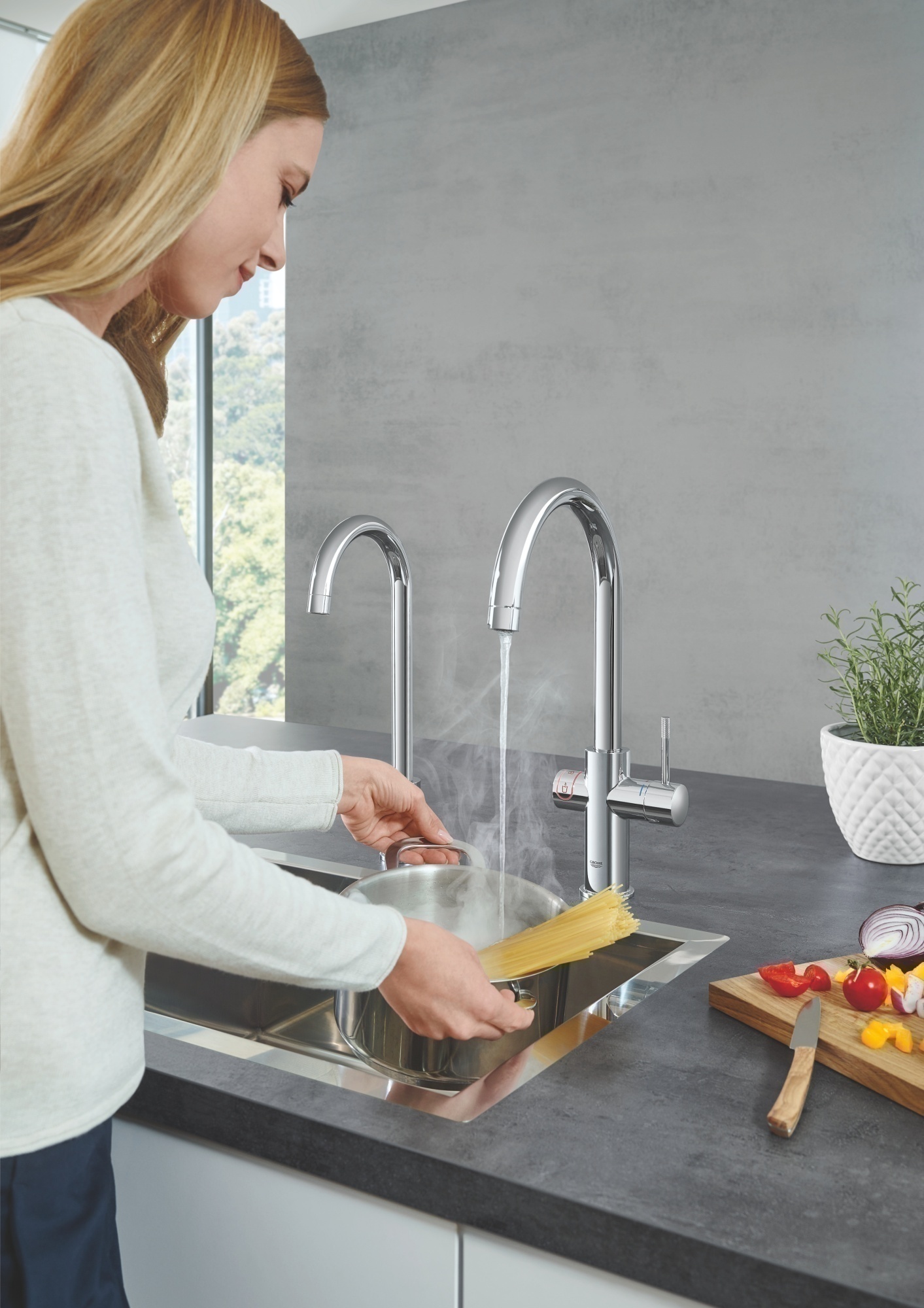 Смеситель Grohe Red II Duo 30079001 для кухни