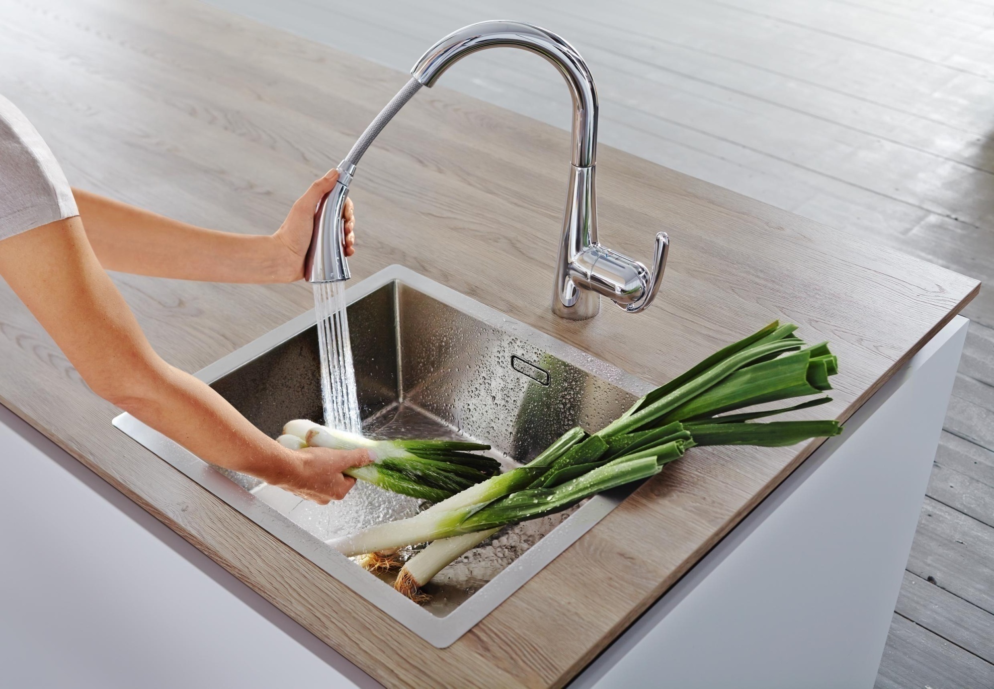 Смеситель Grohe Zedra 32294001 для кухни